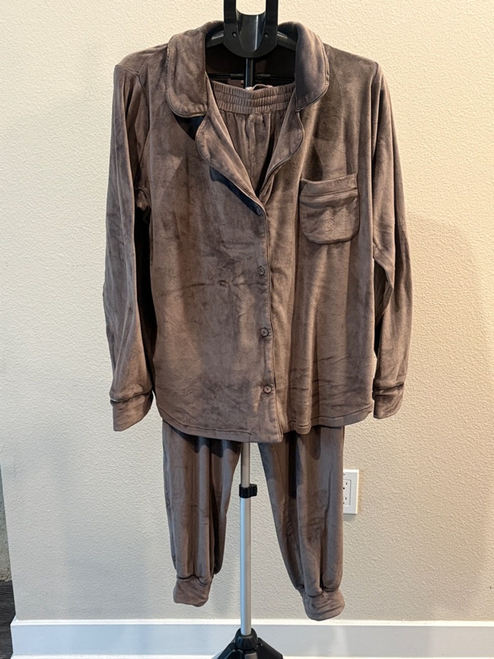 SKIMS Plush Button-Up Pajama Set in Taupe